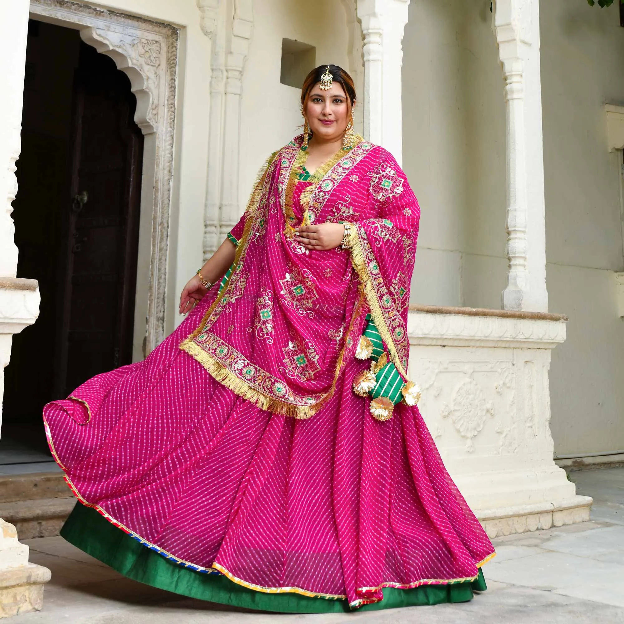 Kohinoor-Rani Pink Mothra Embroidered Poshak Lehenga Set