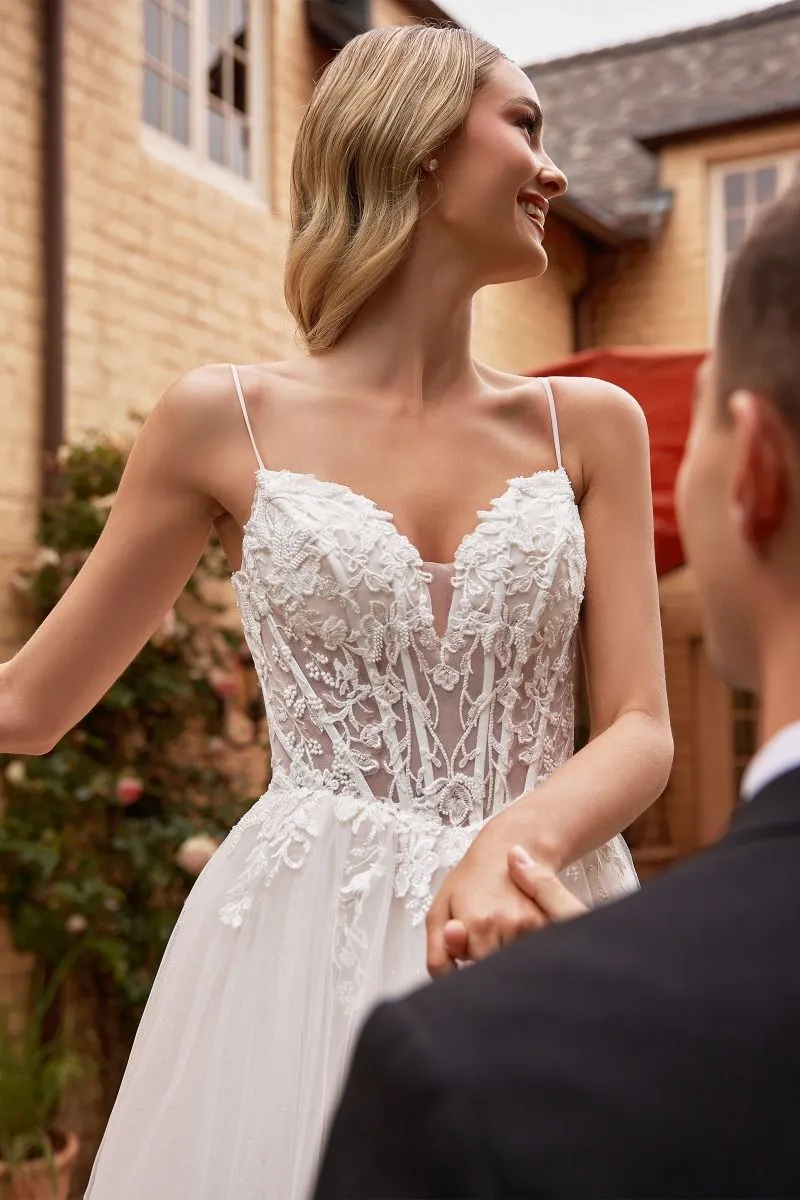Lace & Tulle A-Line Illusion Sweetheart Long Wedding Dress