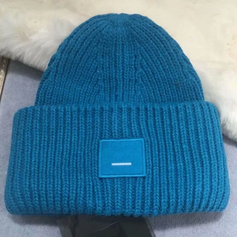 New Winter Hats For Women Knit Cap Smiling Face Couple Cap Lady Thread Knitted Beanie Chapeau Female Bonnet