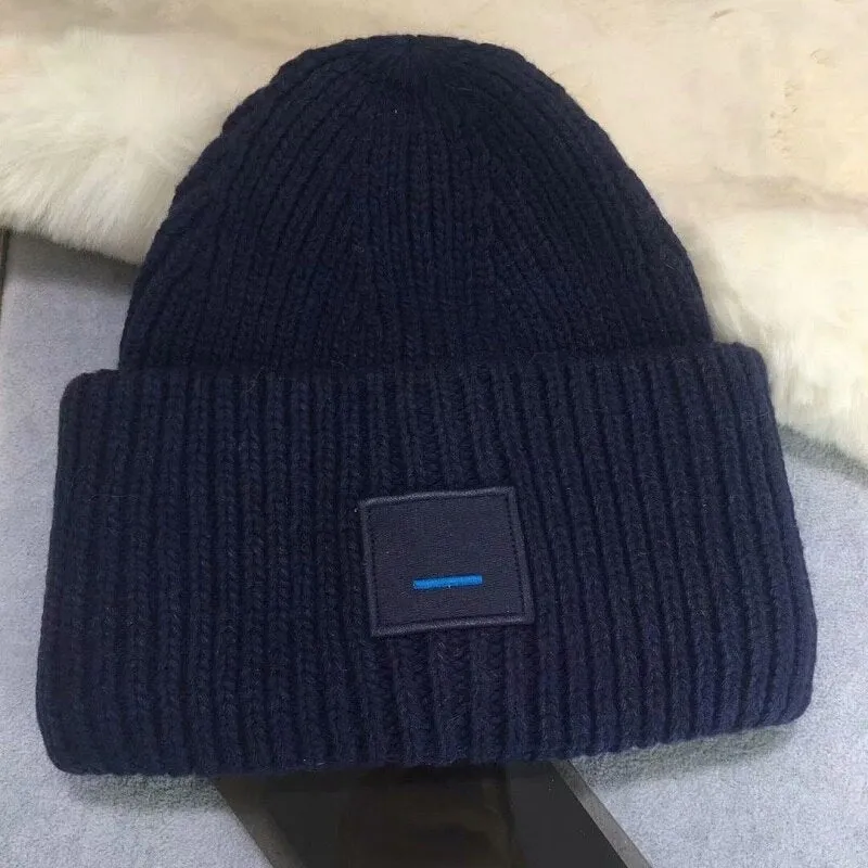 New Winter Hats For Women Knit Cap Smiling Face Couple Cap Lady Thread Knitted Beanie Chapeau Female Bonnet